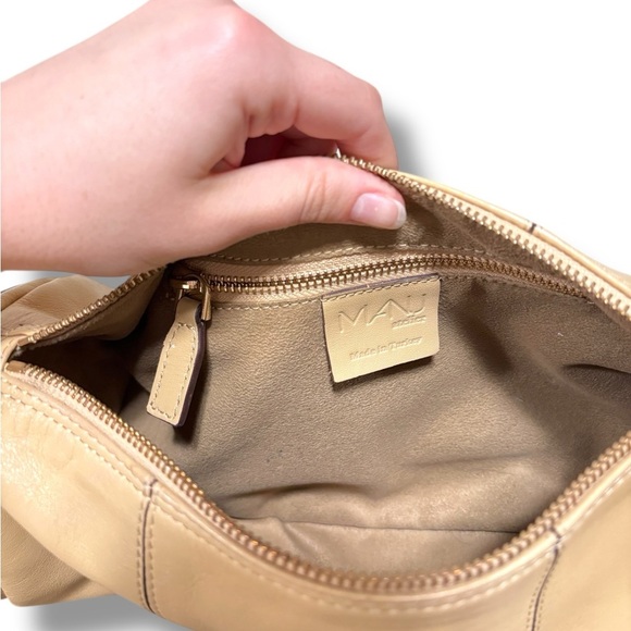 Manu Atlier Cylinder Chic Tan Leather Barrel Bag - Picture 9 of 9